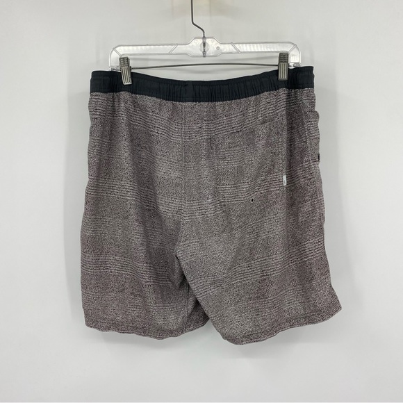Vuori Kore Short Men's Large - Picture 4 of 9